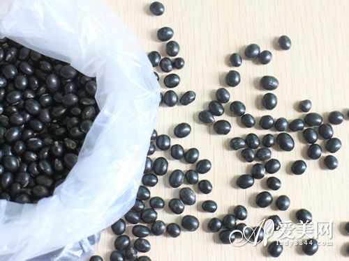 女人补血吃什么好? 4个年龄段的补血养颜方