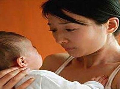 内分泌变化易致新妈妈抑郁