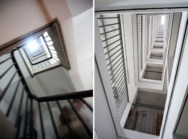 上海晶华坊公租房左为消防通道,右为公共通道