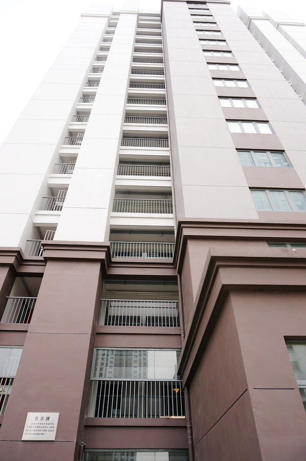 上海晶华坊公租房通透的公共通道