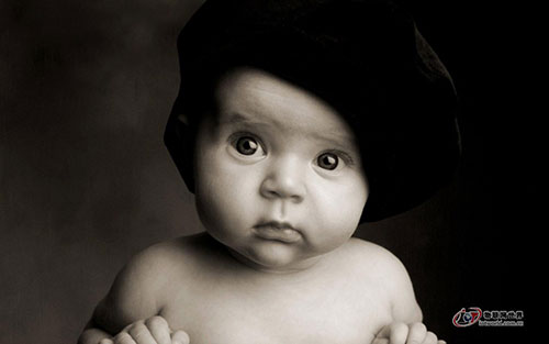 可穿戴设备盯上了婴儿 连体衣可检测宝宝呼吸 物联网世界网