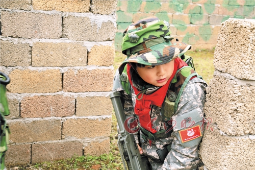 小营员在镭战中。